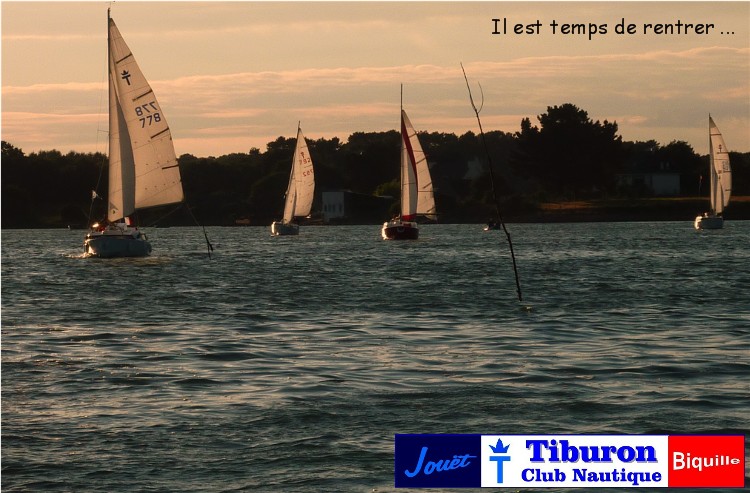 Arrivée au mouillage de nuit ... Arrivée au mouillage de nuit ...