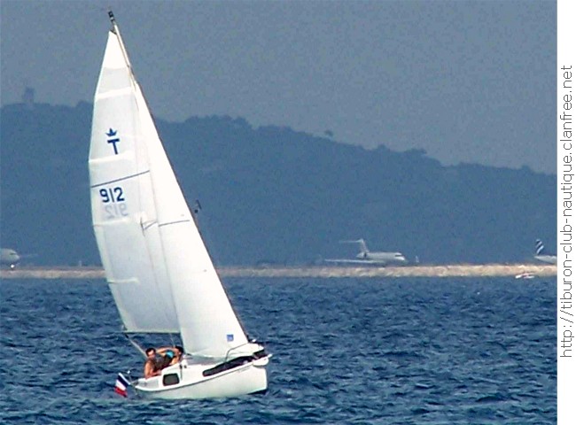 sous voiles